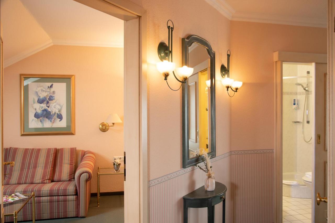 באד בירנבאך Hotel Alter Weissbraeu מראה חיצוני תמונה